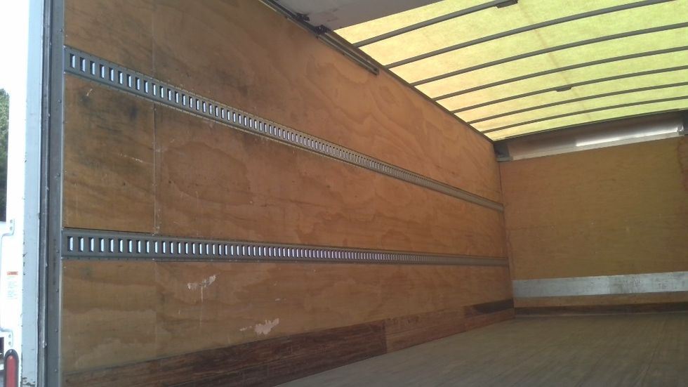 Medium Duty Box Truck-Light and Medium Duty Trucks-International-2020-MV607-Birmingham-AL-206,767\n\t\tmiles-$ 41,250 - Image 10