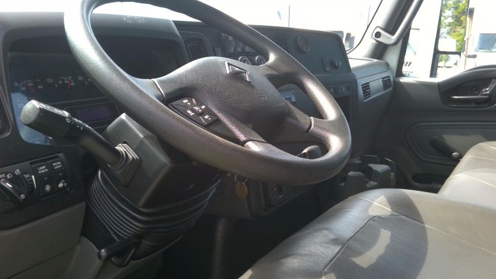 Medium Duty Box Truck-Light and Medium Duty Trucks-International-2020-MV607-Birmingham-AL-206,767\n\t\tmiles-$ 41,250 - Image 16