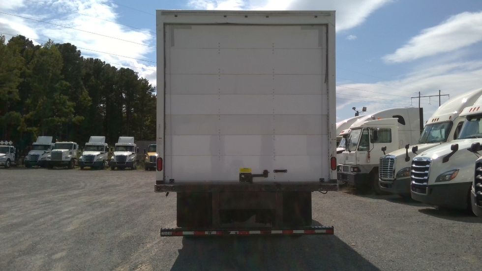 Medium Duty Box Truck-Light and Medium Duty Trucks-International-2020-MV607-Birmingham-AL-206,767\n\t\tmiles-$ 41,250 - Image 7