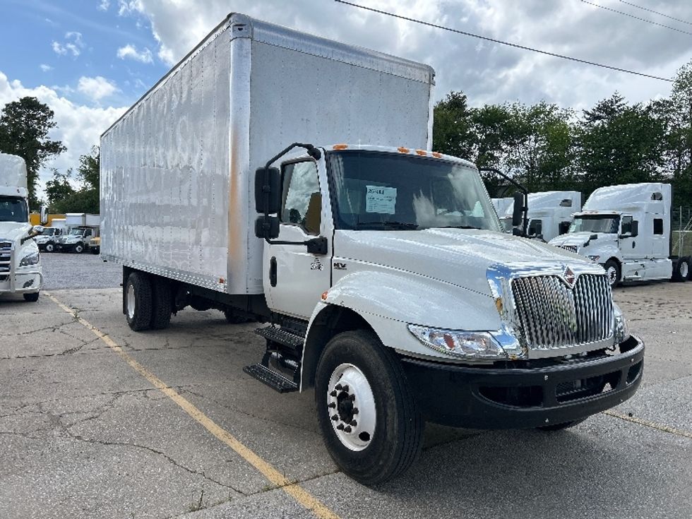 Medium Duty Box Truck-Light and Medium Duty Trucks-International-2020-MV607-Birmingham-AL-98,359\n\t\tmiles-$ 53,000 - Image 1