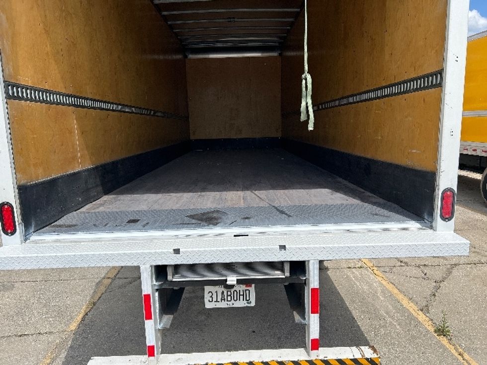 Medium Duty Box Truck-Light and Medium Duty Trucks-International-2020-MV607-Birmingham-AL-98,359\n\t\tmiles-$ 53,000 - Image 10