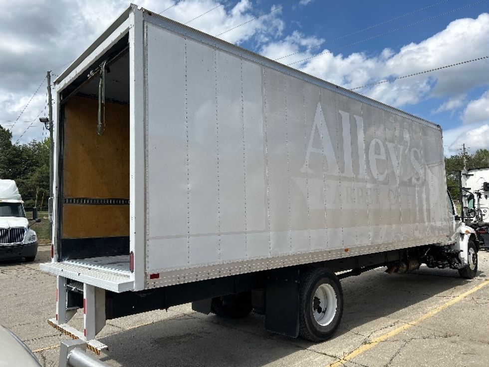 Medium Duty Box Truck-Light and Medium Duty Trucks-International-2020-MV607-Birmingham-AL-98,359\n\t\tmiles-$ 53,000 - Image 13