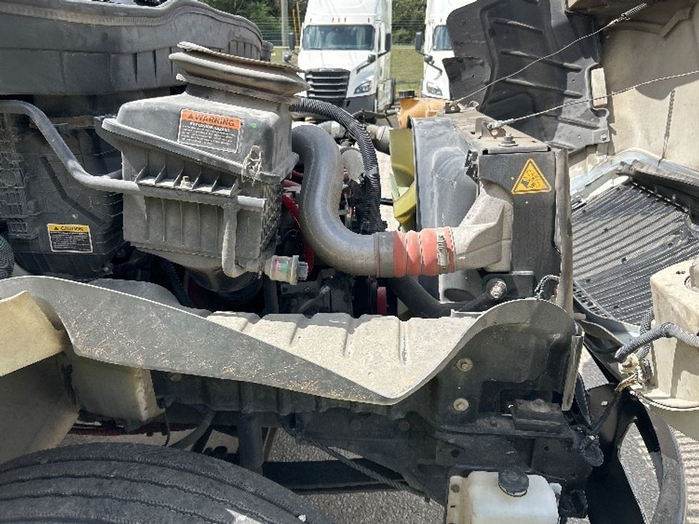 Medium Duty Box Truck-Light and Medium Duty Trucks-International-2020-MV607-Birmingham-AL-98,359\n\t\tmiles-$ 53,000 - Image 23