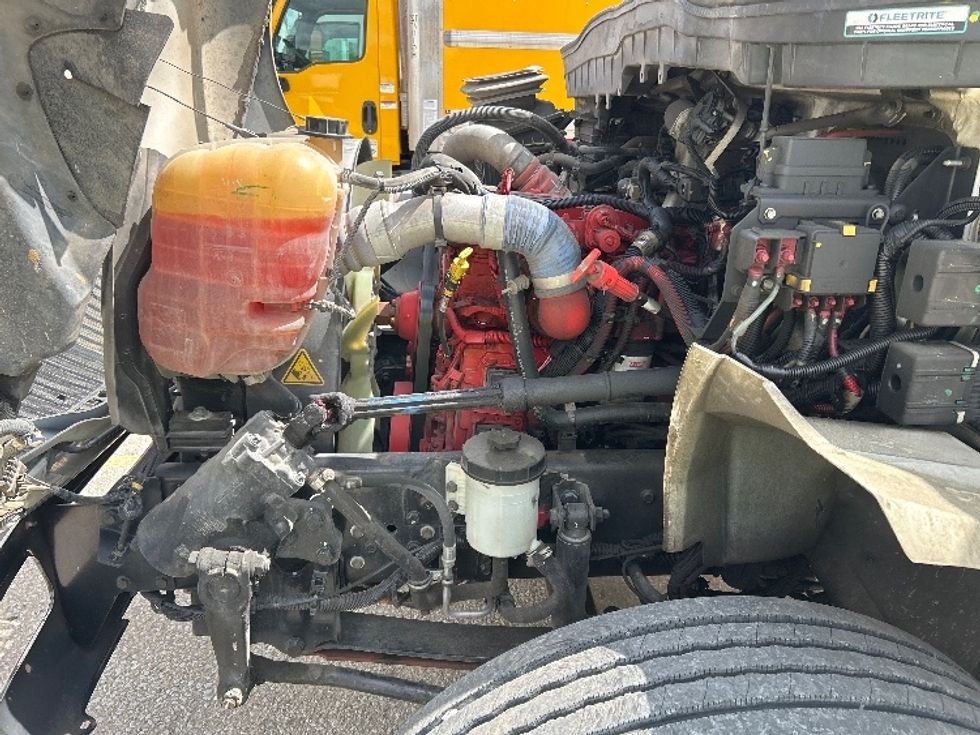 Medium Duty Box Truck-Light and Medium Duty Trucks-International-2020-MV607-Birmingham-AL-98,359\n\t\tmiles-$ 53,000 - Image 24