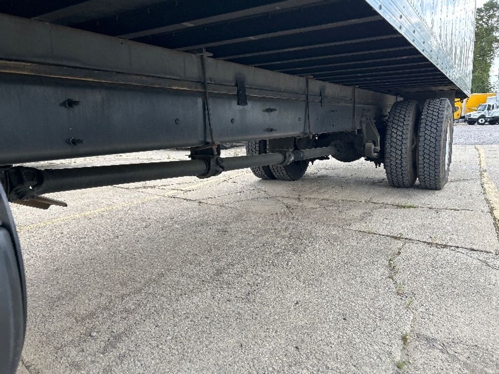 Medium Duty Box Truck-Light and Medium Duty Trucks-International-2020-MV607-Birmingham-AL-98,359\n\t\tmiles-$ 53,000 - Image 5