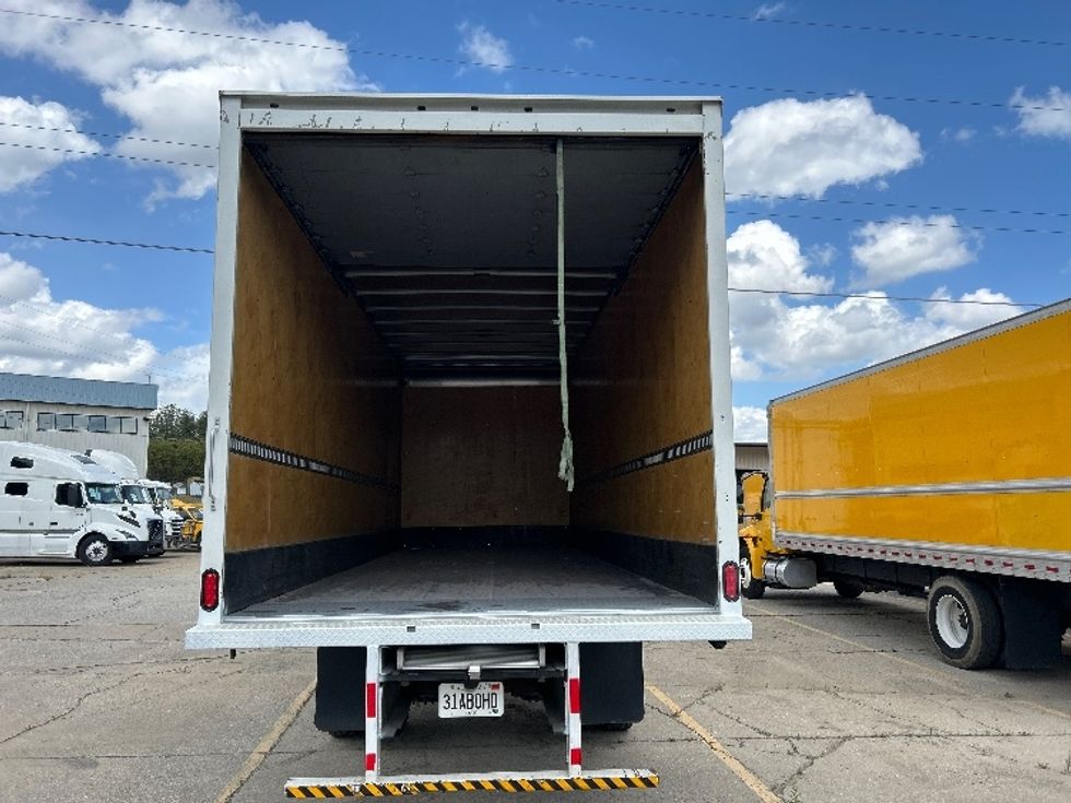Medium Duty Box Truck-Light and Medium Duty Trucks-International-2020-MV607-Birmingham-AL-98,359\n\t\tmiles-$ 53,000 - Image 8