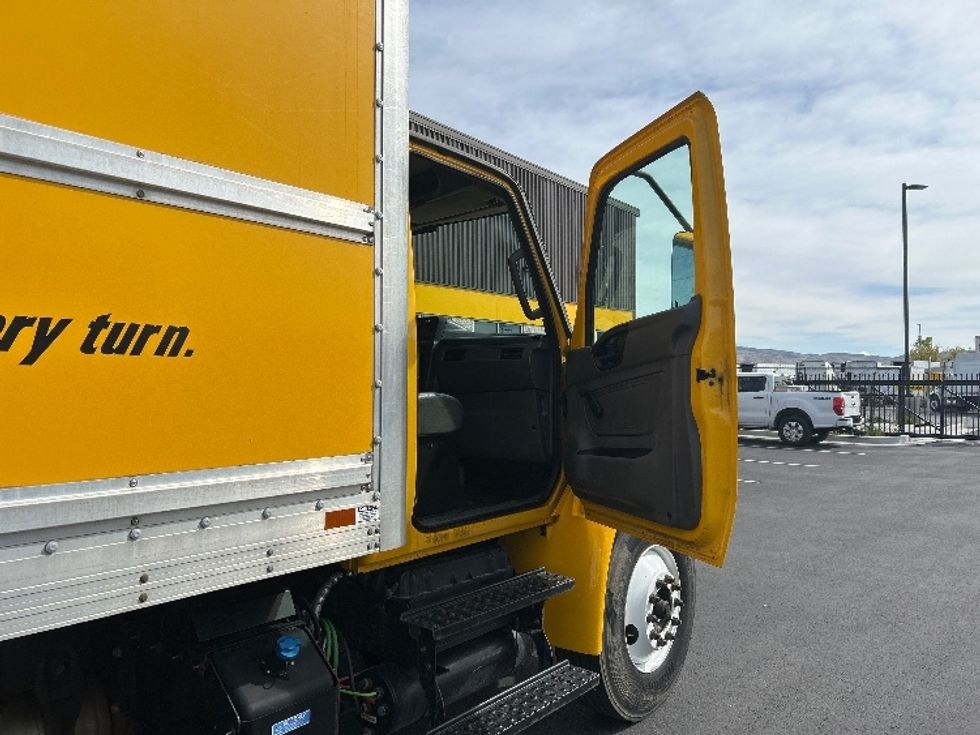 Medium Duty Box Truck-Light and Medium Duty Trucks-International-2020-MV607-Boise-ID-148,517\n\t\tmiles-$ 48,000 - Image 20