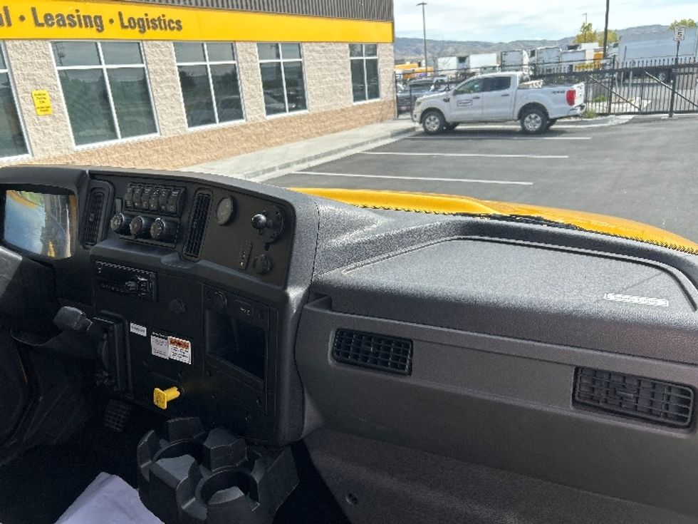 Medium Duty Box Truck-Light and Medium Duty Trucks-International-2020-MV607-Boise-ID-148,517\n\t\tmiles-$ 48,000 - Image 21