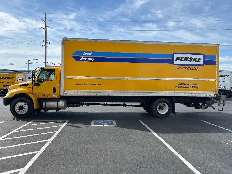 Medium Duty Box Truck-Light and Medium Duty Trucks-International-2020-MV607-Boise-ID-148,517\n\t\tmiles-$ 48,000 - Image 4