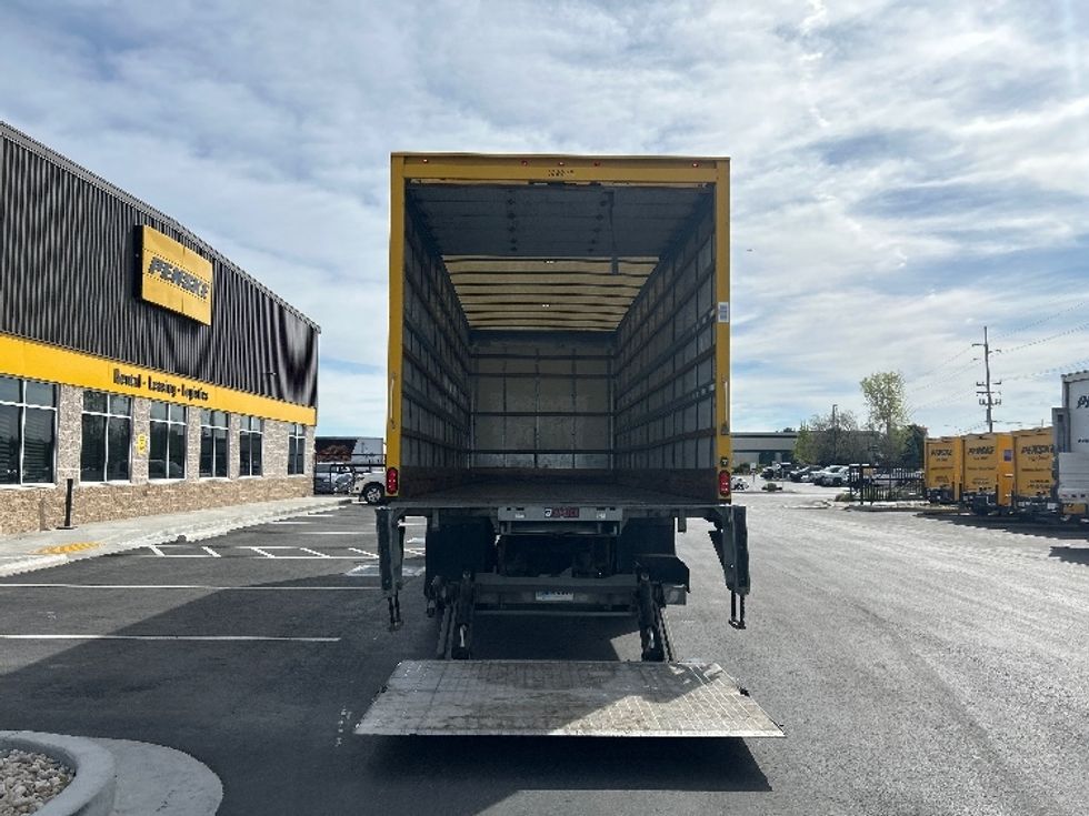 Medium Duty Box Truck-Light and Medium Duty Trucks-International-2020-MV607-Boise-ID-148,517\n\t\tmiles-$ 48,000 - Image 9