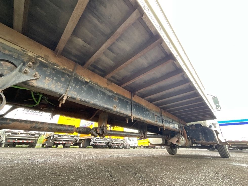 Medium Duty Box Truck-Light and Medium Duty Trucks-International-2020-MV607-Boucherville-PQ-242,395\n\t\tkm-$ 54,500 - Image 14