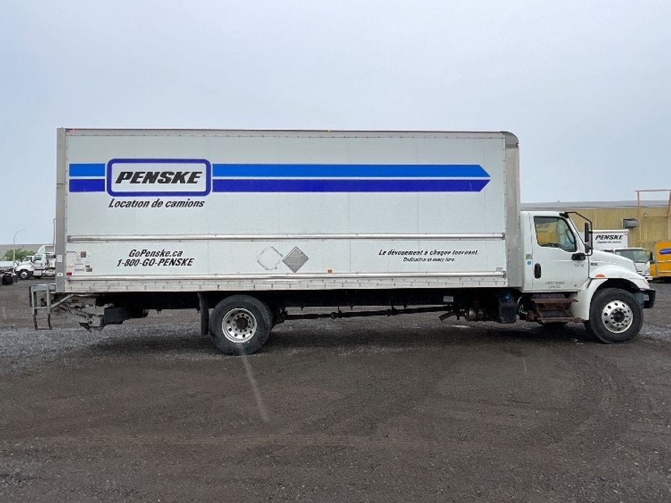 Medium Duty Box Truck-Light and Medium Duty Trucks-International-2020-MV607-Boucherville-PQ-242,395\n\t\tkm-$ 54,500 - Image 15