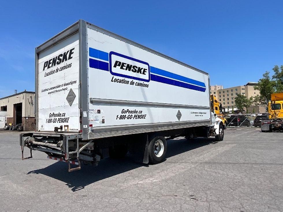 Medium Duty Box Truck-Light and Medium Duty Trucks-International-2020-MV607-Boucherville-PQ-265,216\n\t\tkm-$ 64,500 - Image 13