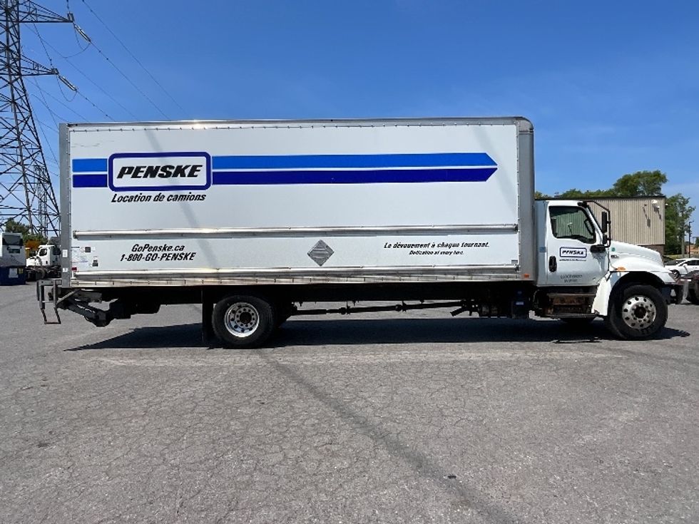 Medium Duty Box Truck-Light and Medium Duty Trucks-International-2020-MV607-Boucherville-PQ-265,216\n\t\tkm-$ 64,500 - Image 15