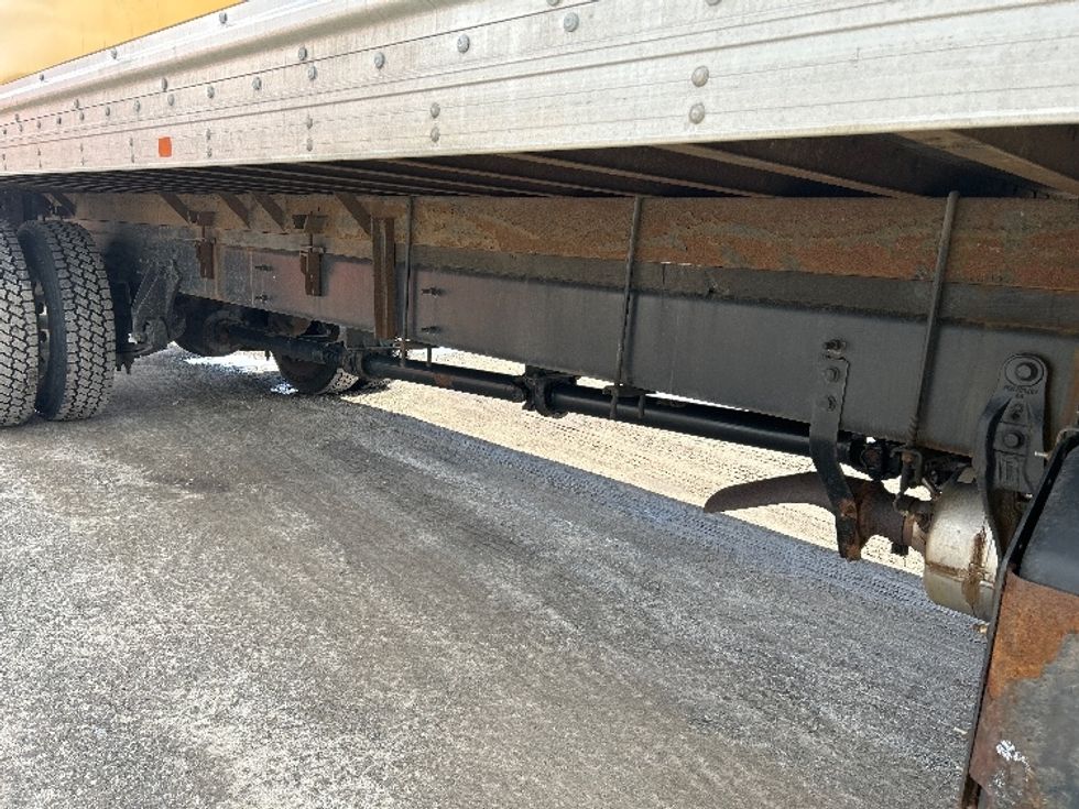Medium Duty Box Truck-Light and Medium Duty Trucks-International-2020-MV607-Braintree-MA-138,944\n\t\tmiles-$ 49,750 - Image 14