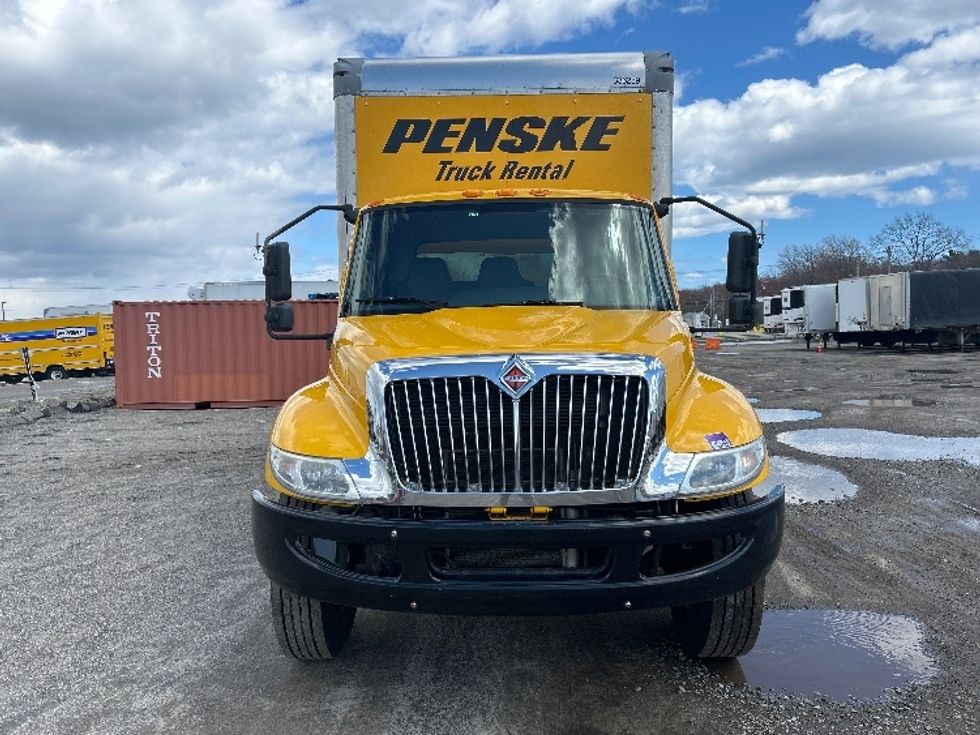 Medium Duty Box Truck-Light and Medium Duty Trucks-International-2020-MV607-Braintree-MA-138,944\n\t\tmiles-$ 49,750 - Image 2