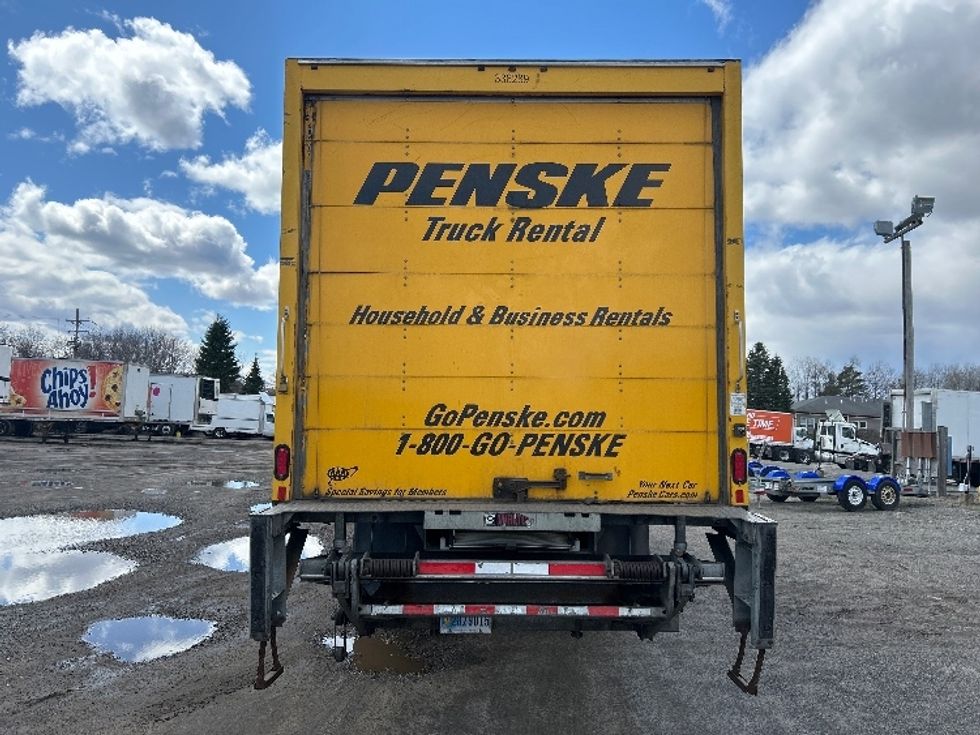 Medium Duty Box Truck-Light and Medium Duty Trucks-International-2020-MV607-Braintree-MA-138,944\n\t\tmiles-$ 49,750 - Image 7