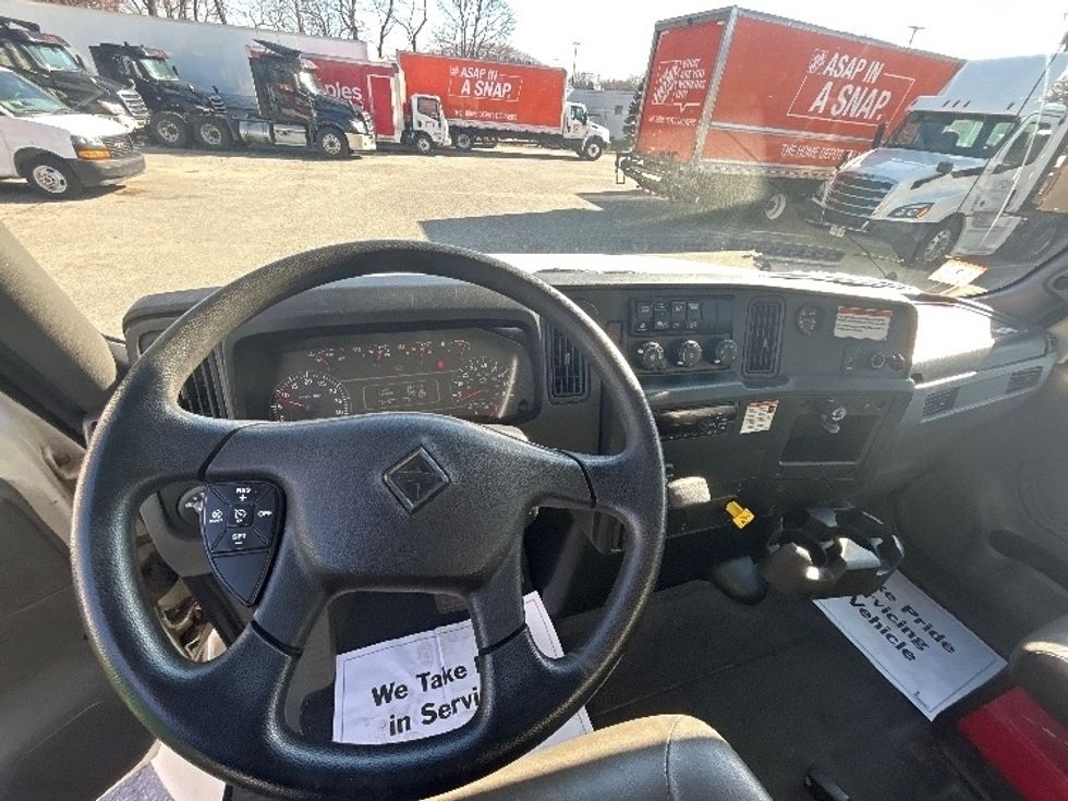 Medium Duty Box Truck-Light and Medium Duty Trucks-International-2020-MV607-Braintree-MA-139,130\n\t\tmiles-$ 42,750 - Image 18