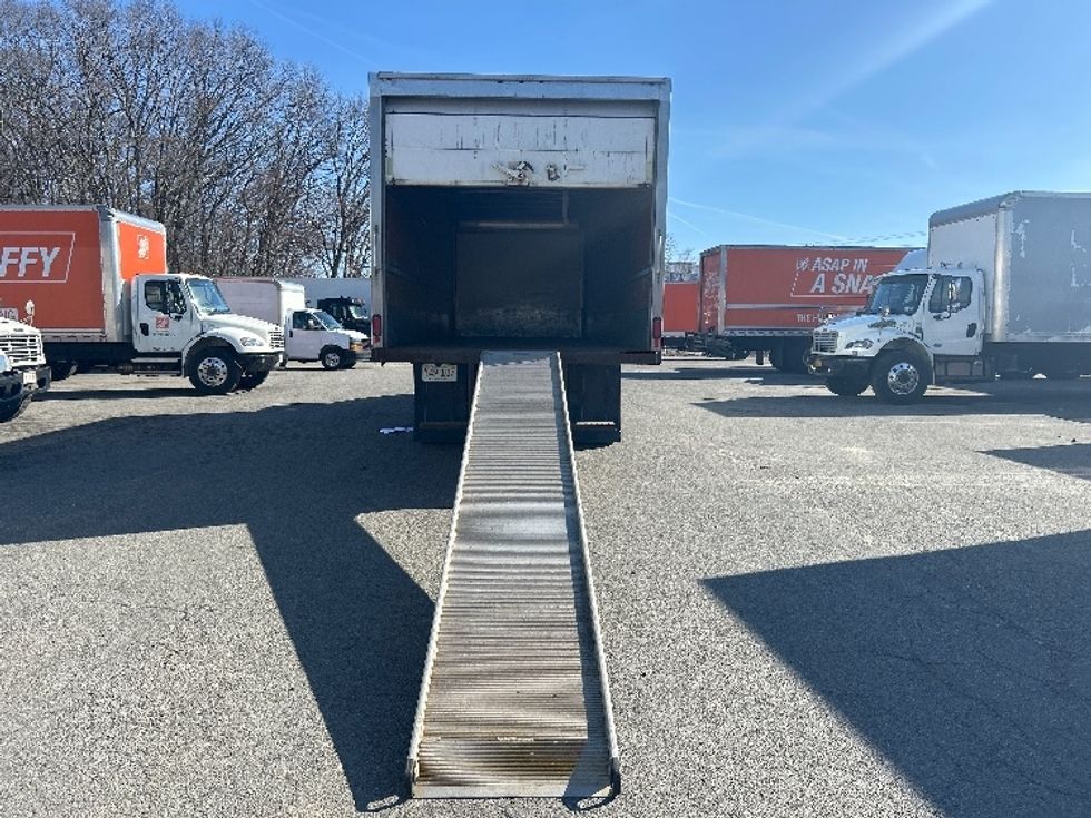 Medium Duty Box Truck-Light and Medium Duty Trucks-International-2020-MV607-Braintree-MA-139,130\n\t\tmiles-$ 42,750 - Image 9