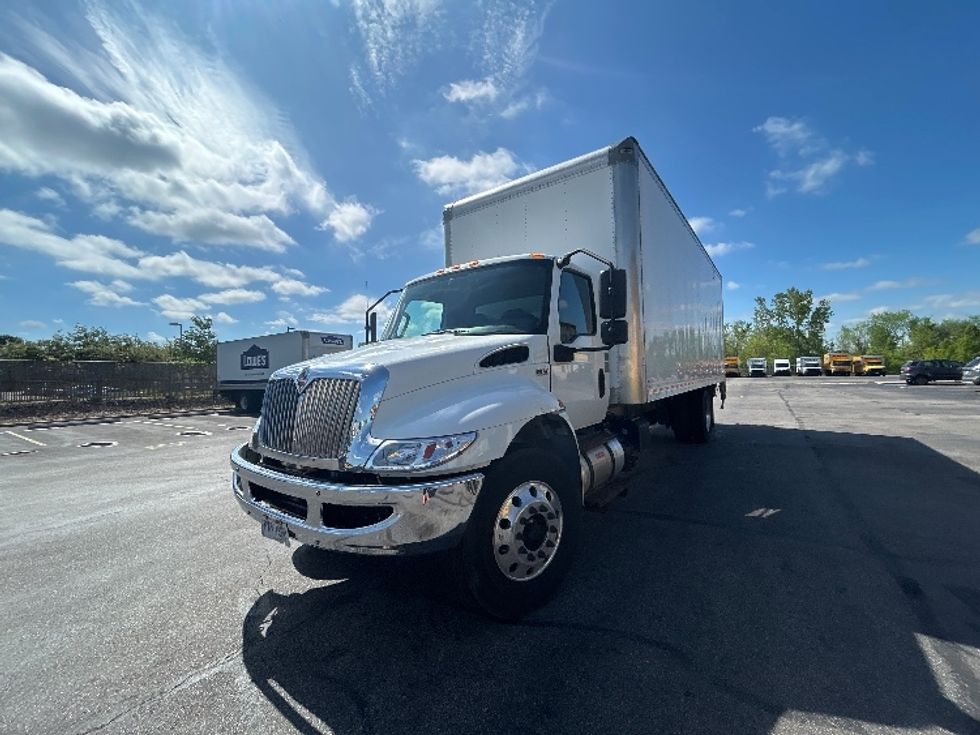 Medium Duty Box Truck-Light and Medium Duty Trucks-International-2020-MV607-Brook Park-OH-131,262\n\t\tmiles-$ 57,000 - Image 1