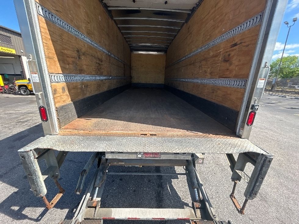 Medium Duty Box Truck-Light and Medium Duty Trucks-International-2020-MV607-Brook Park-OH-131,262\n\t\tmiles-$ 57,000 - Image 10