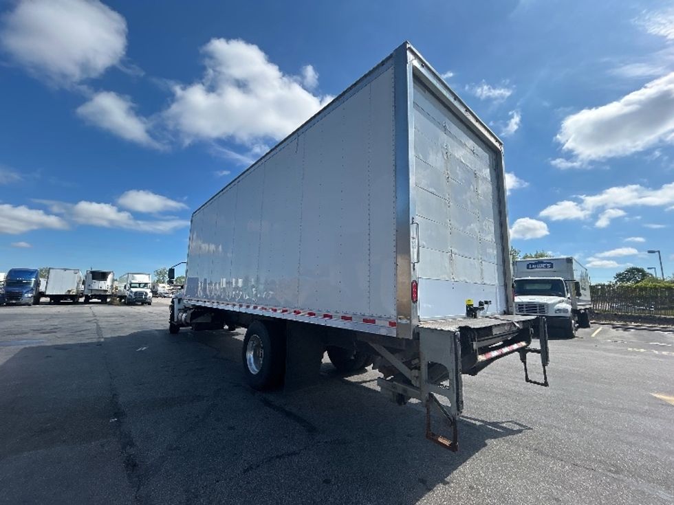 Medium Duty Box Truck-Light and Medium Duty Trucks-International-2020-MV607-Brook Park-OH-131,262\n\t\tmiles-$ 57,000 - Image 6