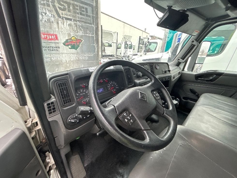 Medium Duty Box Truck-Light and Medium Duty Trucks-International-2020-MV607-Brooklyn Park-MN-100,523\n\t\tmiles-$ 58,250 - Image 18