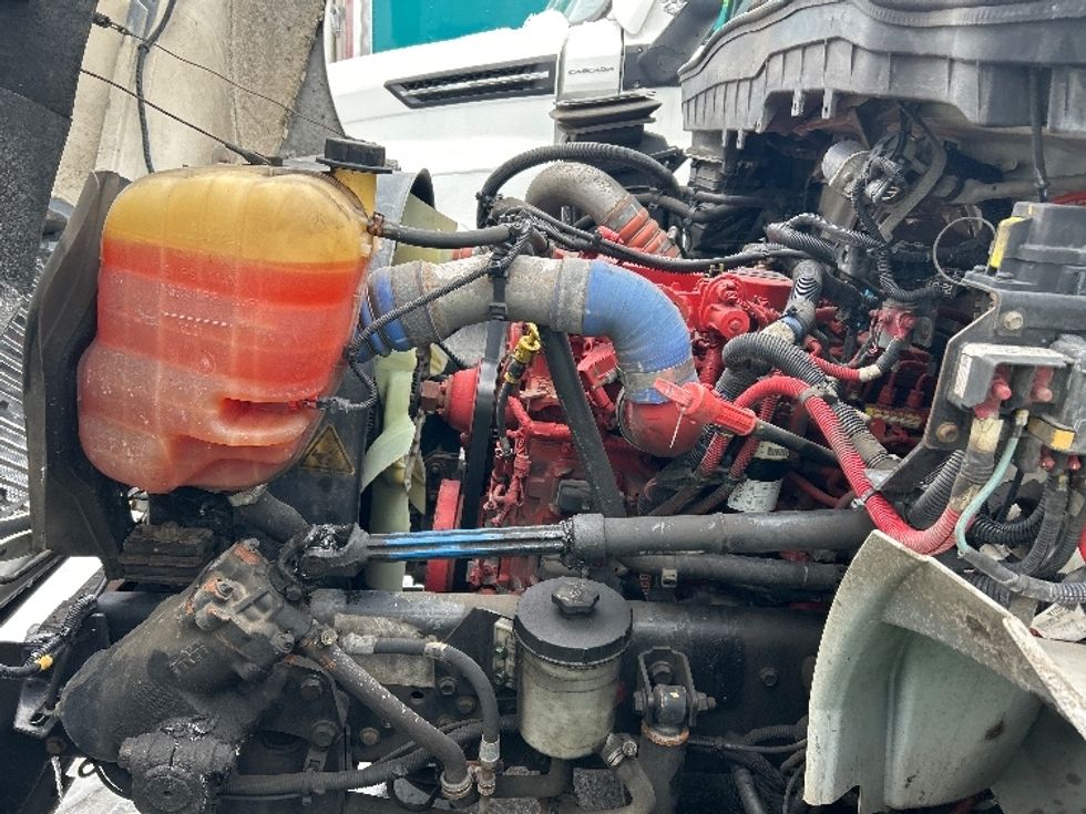 Medium Duty Box Truck-Light and Medium Duty Trucks-International-2020-MV607-Brooklyn Park-MN-100,523\n\t\tmiles-$ 58,250 - Image 24