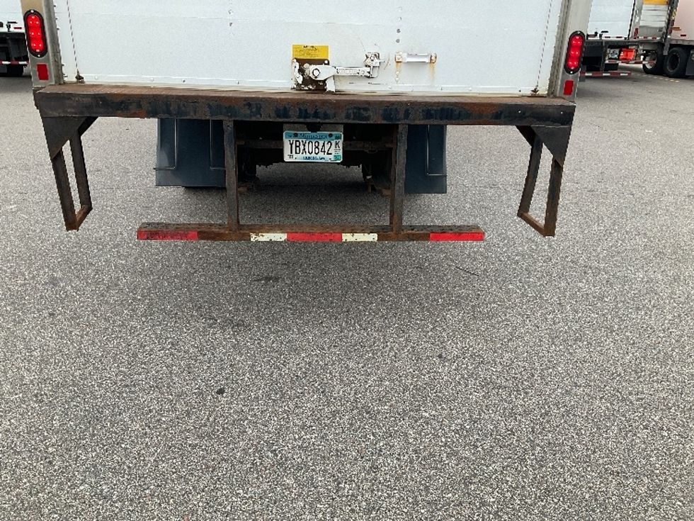 Medium Duty Box Truck-Light and Medium Duty Trucks-International-2020-MV607-Brooklyn Park-MN-102,431\n\t\tmiles-$ 49,000 - Image 9