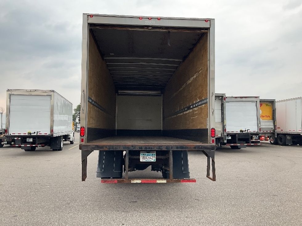 Medium Duty Box Truck-Light and Medium Duty Trucks-International-2020-MV607-Brooklyn Park-MN-102,431\n\t\tmiles-$ 49,000 - Image 8