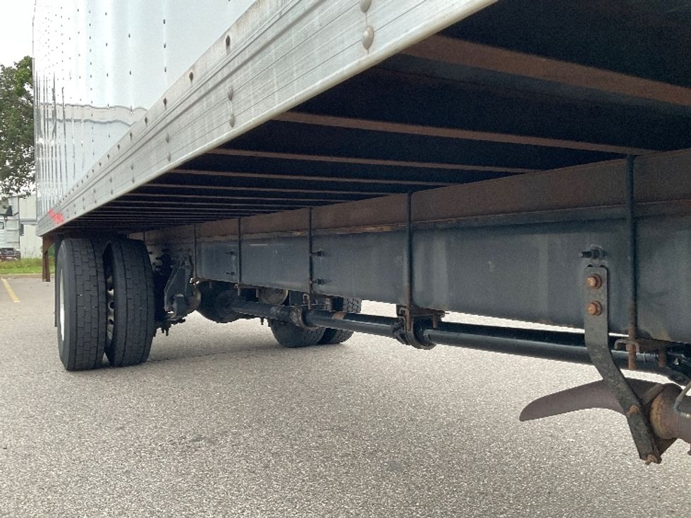 Medium Duty Box Truck-Light and Medium Duty Trucks-International-2020-MV607-Brooklyn Park-MN-102,431\n\t\tmiles-$ 49,000 - Image 14