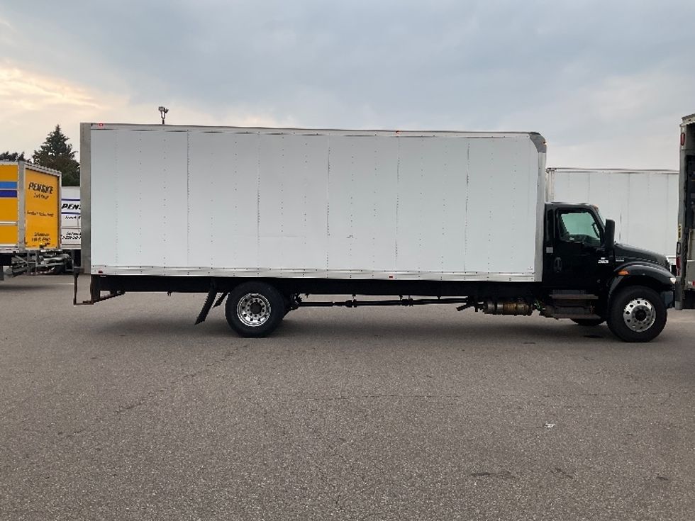 Medium Duty Box Truck-Light and Medium Duty Trucks-International-2020-MV607-Brooklyn Park-MN-102,431\n\t\tmiles-$ 49,000 - Image 15