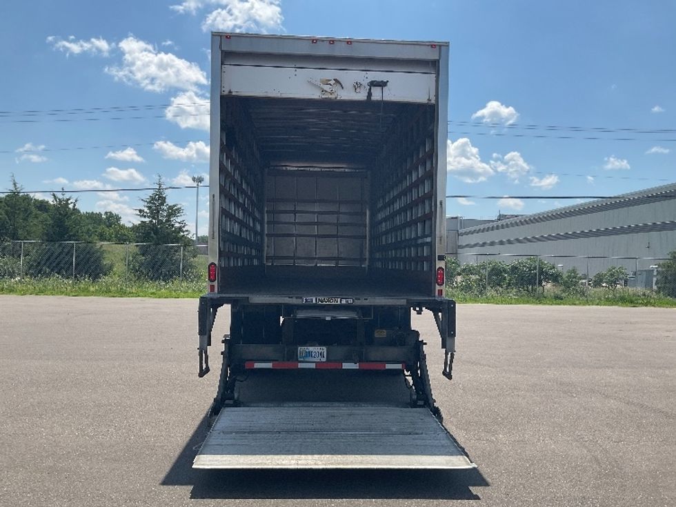 Medium Duty Box Truck-Light and Medium Duty Trucks-International-2020-MV607-Brooklyn Park-MN-124,711\n\t\tmiles-$ 42,750 - Image 9