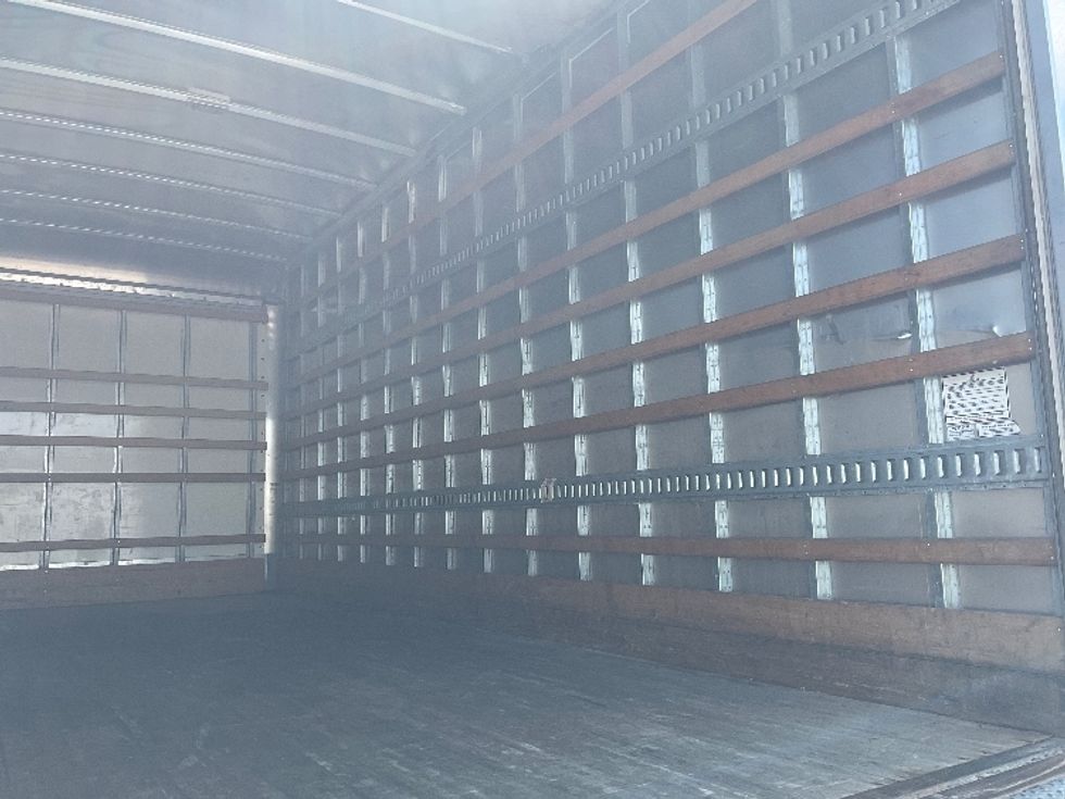 Medium Duty Box Truck-Light and Medium Duty Trucks-International-2020-MV607-Brooklyn Park-MN-124,711\n\t\tmiles-$ 42,750 - Image 12