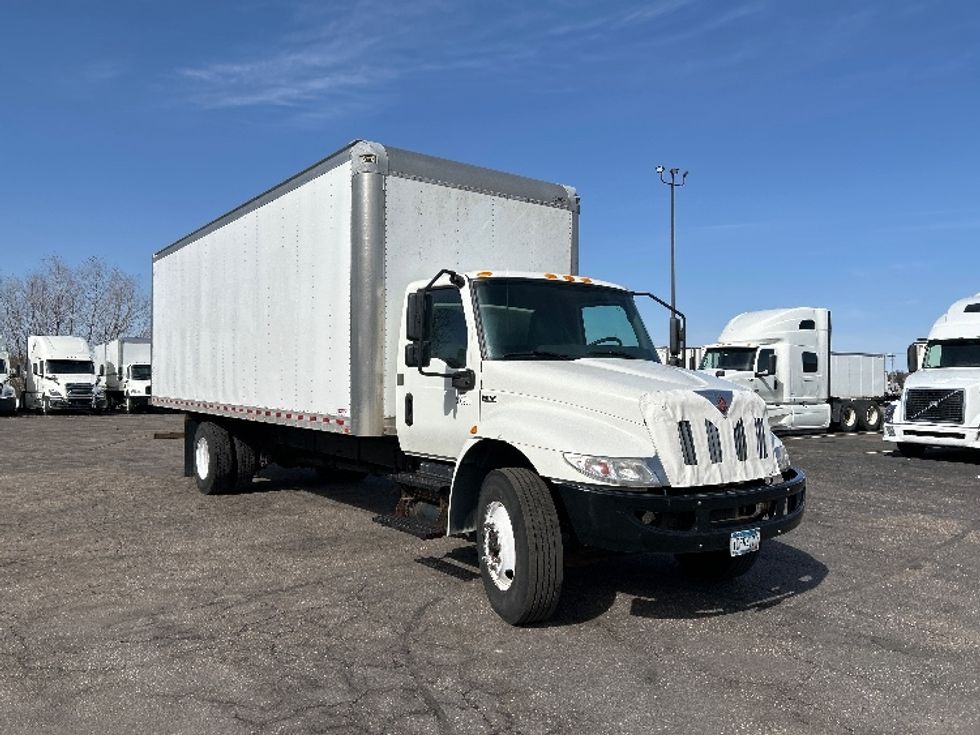 Medium Duty Box Truck-Light and Medium Duty Trucks-International-2020-MV607-Brooklyn Park-MN-206,408\n\t\tmiles-$ 30,250 - Image 1