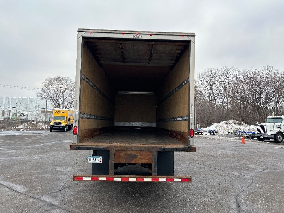 Medium Duty Box Truck-Light and Medium Duty Trucks-International-2020-MV607-Brooklyn Park-MN-206,408\n\t\tmiles-$ 30,250 - Image 8