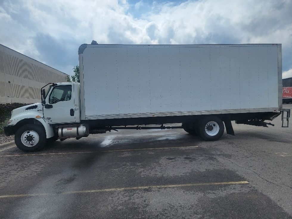 Medium Duty Box Truck-Light and Medium Duty Trucks-International-2020-MV607-Brooklyn Park-MN-227,100\n\t\tmiles-$ 42,250 - Image 4