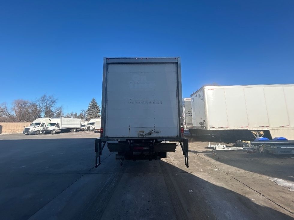 Medium Duty Box Truck-Light and Medium Duty Trucks-International-2020-MV607-Brooklyn Park-MN-270,000\n\t\tmiles-$ 35,000 - Image 7