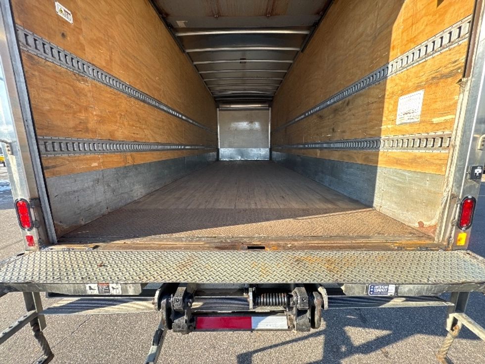 Medium Duty Box Truck-Light and Medium Duty Trucks-International-2020-MV607-Brooklyn Park-MN-278,811\n\t\tmiles-$ 32,250 - Image 10