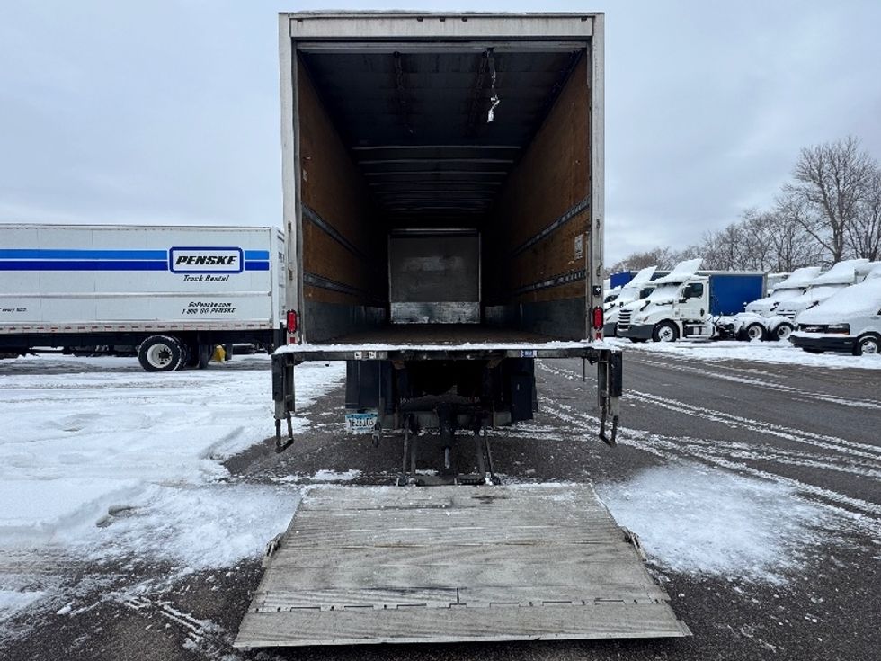 Medium Duty Box Truck-Light and Medium Duty Trucks-International-2020-MV607-Brooklyn Park-MN-278,811\n\t\tmiles-$ 32,250 - Image 9