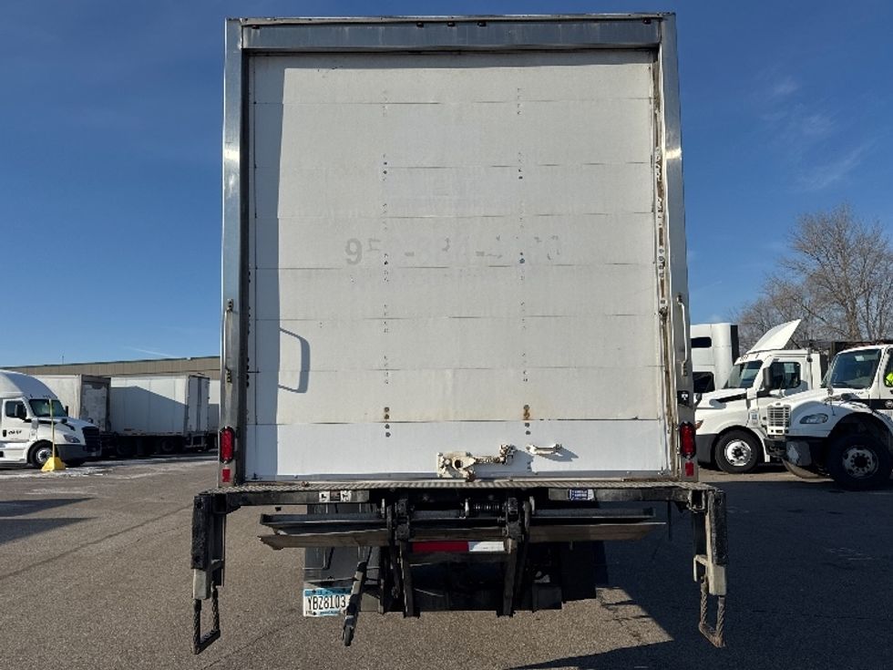 Medium Duty Box Truck-Light and Medium Duty Trucks-International-2020-MV607-Brooklyn Park-MN-278,811\n\t\tmiles-$ 32,250 - Image 7