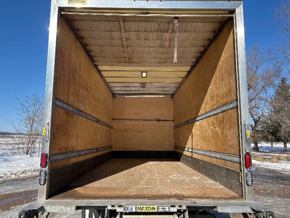 Medium Duty Box Truck-Light and Medium Duty Trucks-International-2020-MV607-Brooklyn Park-MN-280,374\n\t\tmiles-$ 24,250 - Image 8