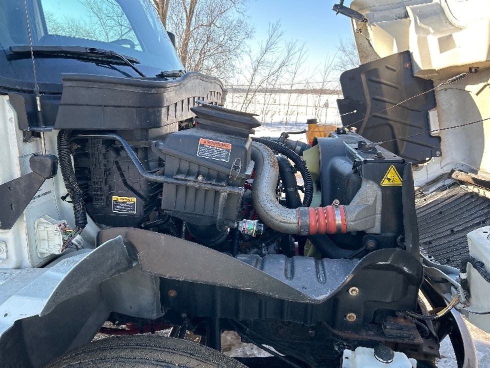 Medium Duty Box Truck-Light and Medium Duty Trucks-International-2020-MV607-Brooklyn Park-MN-280,374\n\t\tmiles-$ 24,250 - Image 23