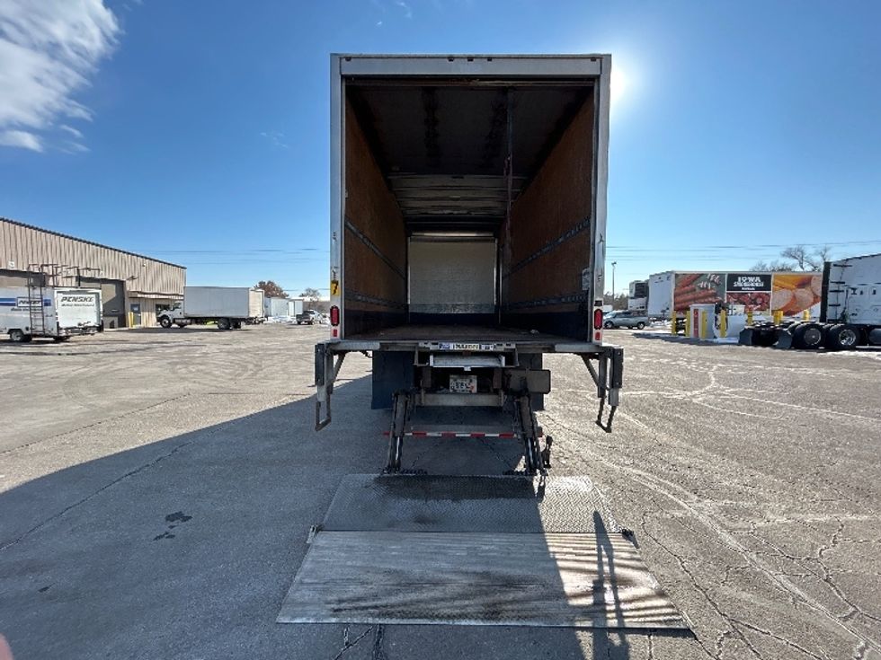 Medium Duty Box Truck-Light and Medium Duty Trucks-International-2020-MV607-Brooklyn Park-MN-288,970\n\t\tmiles-$ 24,750 - Image 9