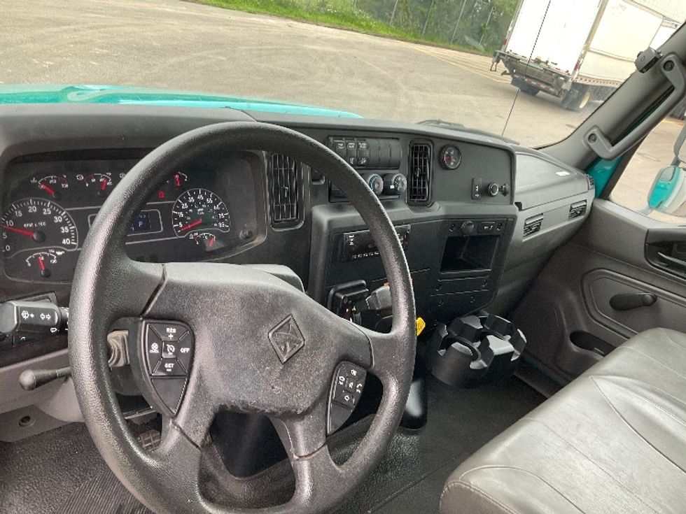 Medium Duty Box Truck-Light and Medium Duty Trucks-International-2020-MV607-Brooklyn Park-MN-34,842\n\t\tmiles-$ 62,750 - Image 17