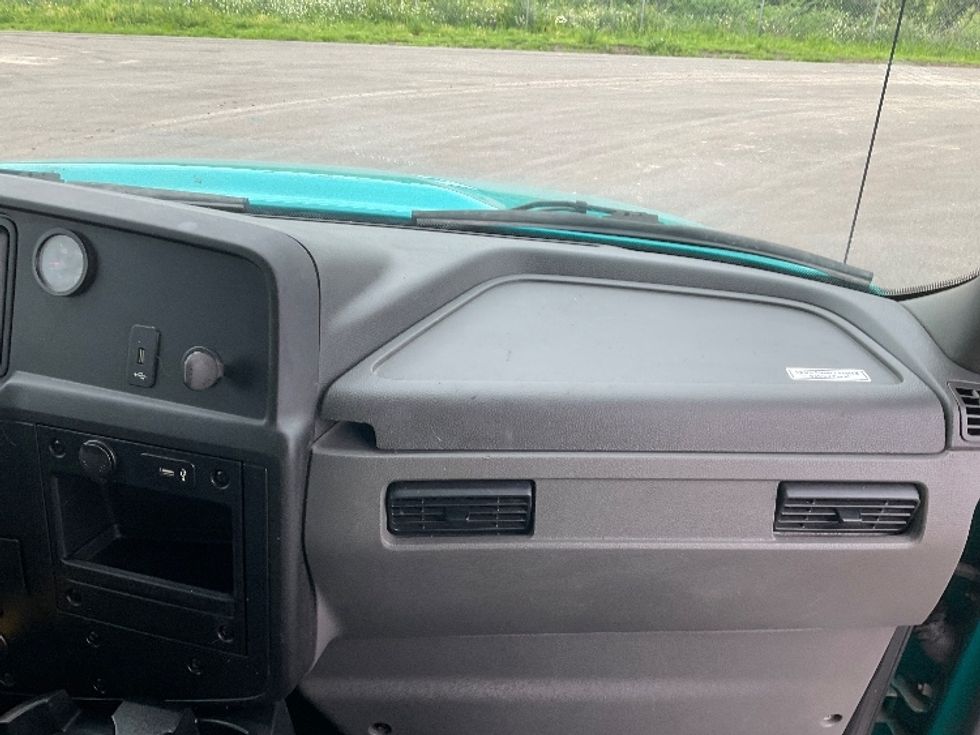 Medium Duty Box Truck-Light and Medium Duty Trucks-International-2020-MV607-Brooklyn Park-MN-34,842\n\t\tmiles-$ 62,750 - Image 21