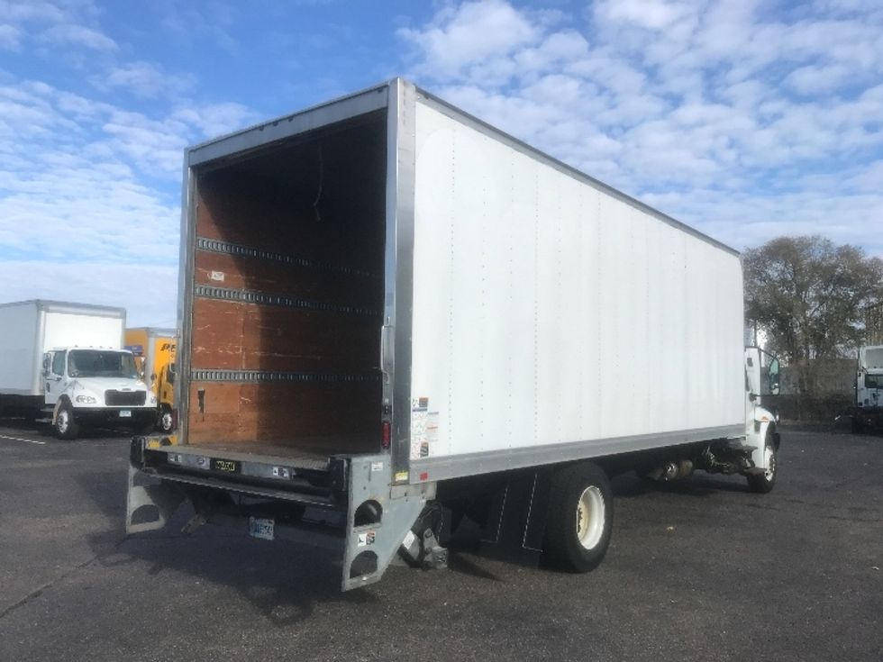 Medium Duty Box Truck-Light and Medium Duty Trucks-International-2020-MV607-Brooklyn Park-MN-62,470\n\t\tmiles-$ 64,250 - Image 13