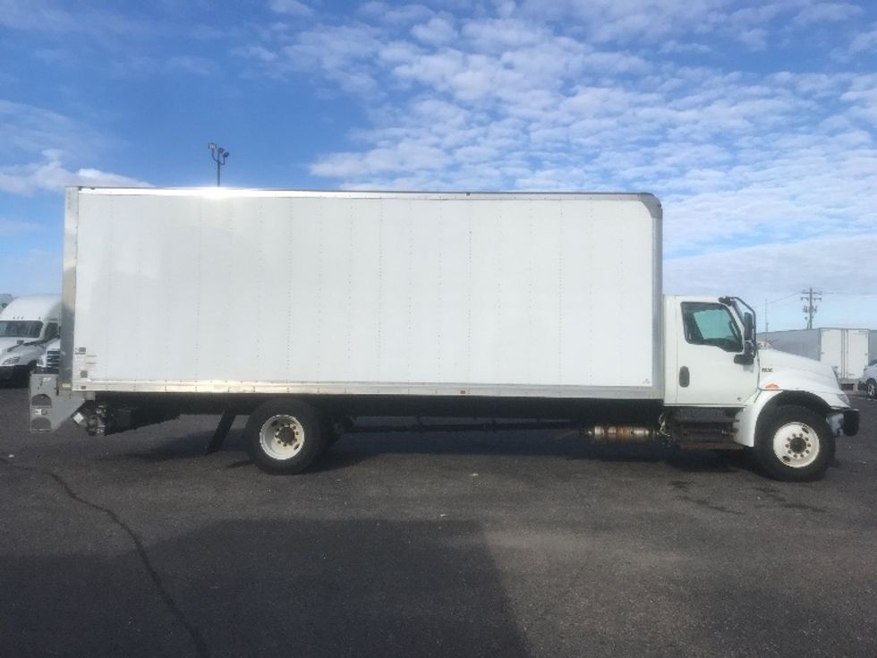 Medium Duty Box Truck-Light and Medium Duty Trucks-International-2020-MV607-Brooklyn Park-MN-62,470\n\t\tmiles-$ 64,250 - Image 15