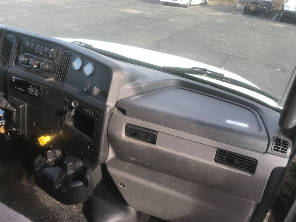 Medium Duty Box Truck-Light and Medium Duty Trucks-International-2020-MV607-Brooklyn Park-MN-62,470\n\t\tmiles-$ 64,250 - Image 21