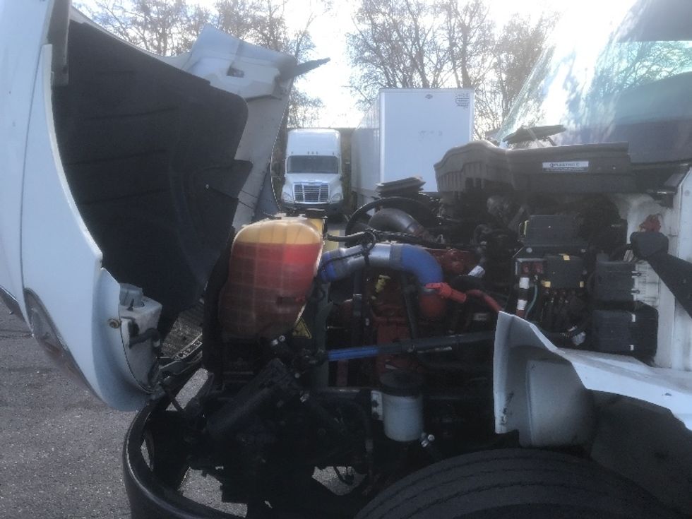 Medium Duty Box Truck-Light and Medium Duty Trucks-International-2020-MV607-Brooklyn Park-MN-62,470\n\t\tmiles-$ 64,250 - Image 23